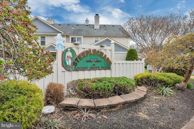 Primary Photo - 213 Steeplechase Ct