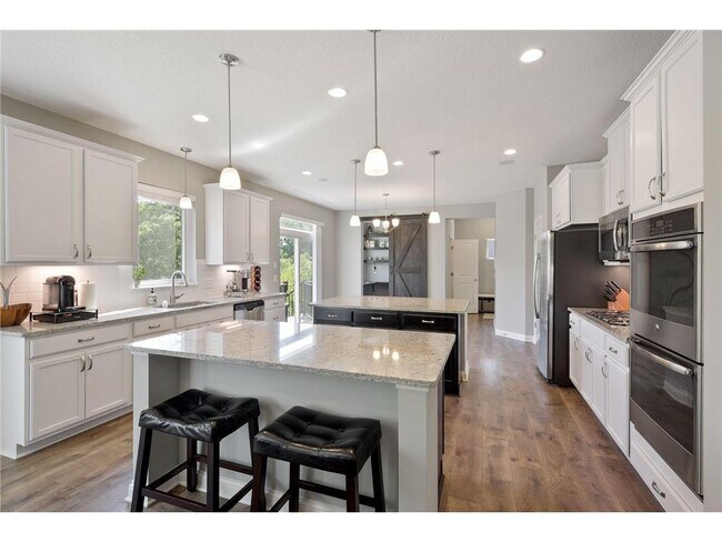 Building Photo - 5596 Orchard Cove