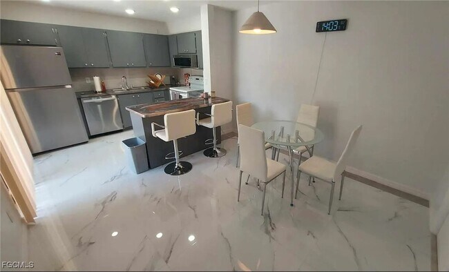 Building Photo - 5542 Malt Dr