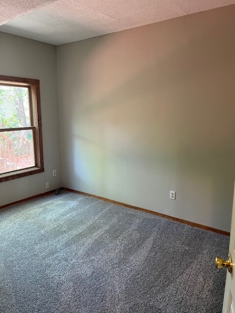 Building Photo - 3500 Minnehaha Ave