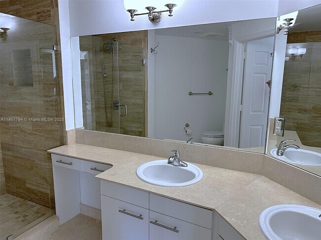 Building Photo - 2080 S Ocean Dr