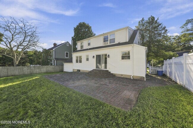 Building Photo - 43 Salem Ln