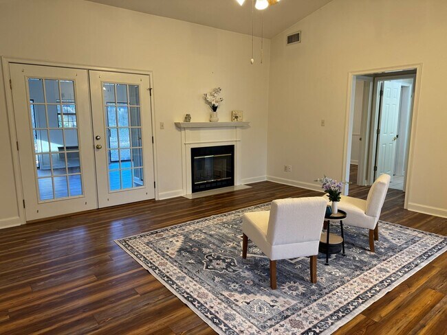 Building Photo - 112 Eagles Landing Dr