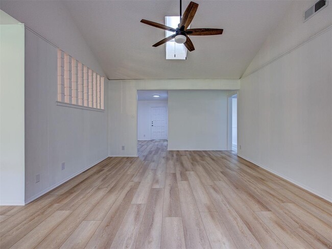 Building Photo - 7602 Pebble Brook Cove