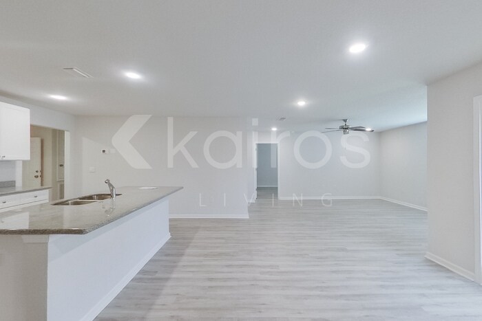 Building Photo - 152 Swallowtail Ln