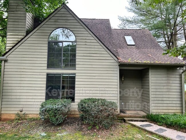 Primary Photo - 1029 Amber Ridge Rd