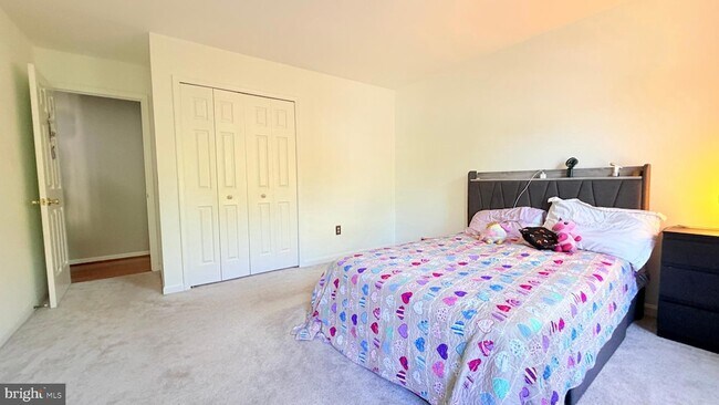 Building Photo - 11610 Seneca Forest Cir