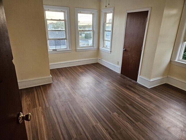 Building Photo - 26 Marchand St