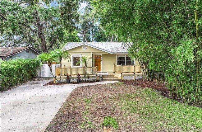 Building Photo - 3109 Johns Pky