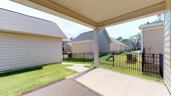 Building Photo - 6429 Raffia Rd