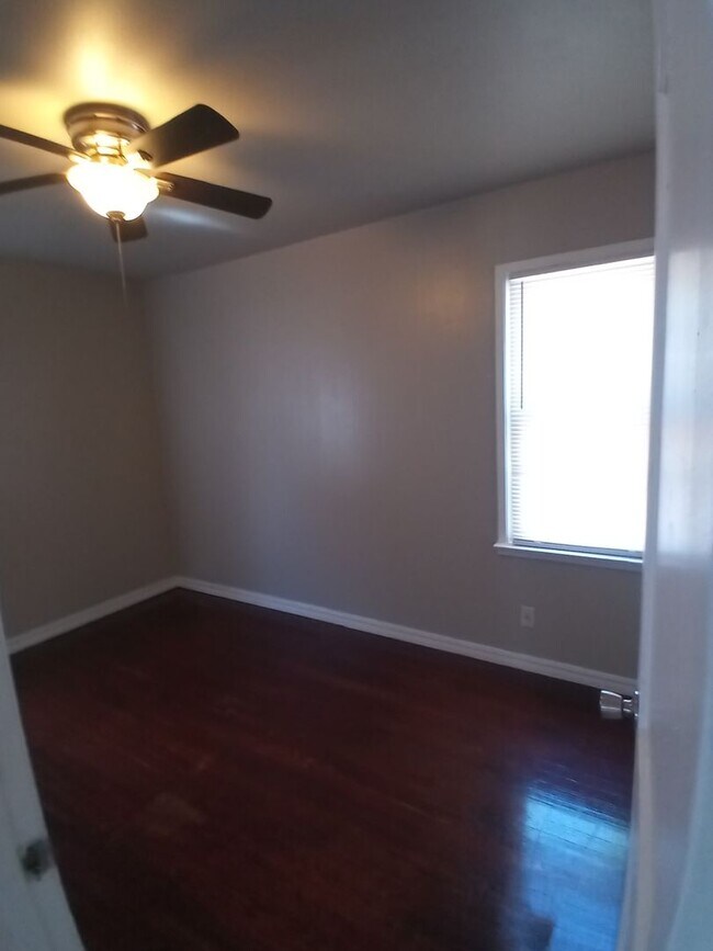 Building Photo - 1817 Breckenridge Dr