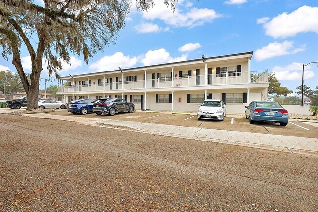 Primary Photo - 420 S Palmetto St