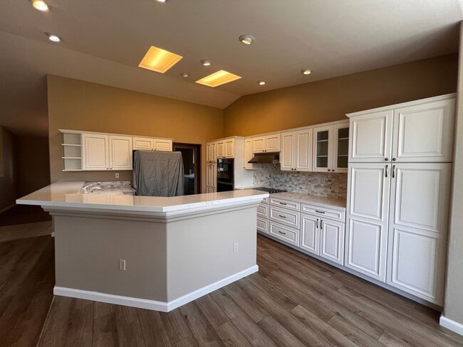 Building Photo - Must See! 3/2/3 Home in Minden, Winhaven n...