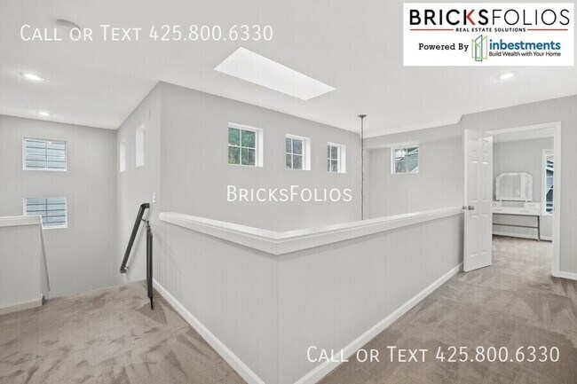 Building Photo - 11435 79th Way NE