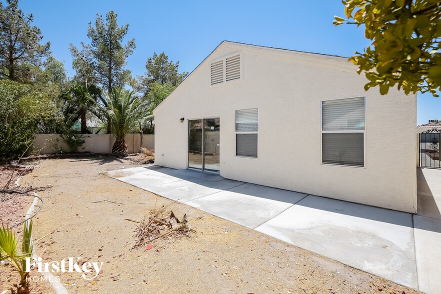 Building Photo - 720 Roberta Alecia Ave
