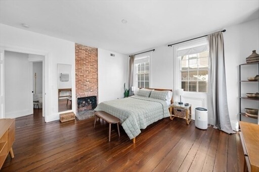 Building Photo - 22 Halsey St