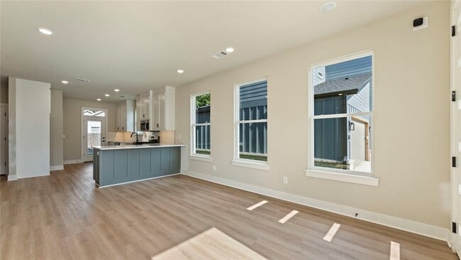 Building Photo - 1209 SW Journey Ln