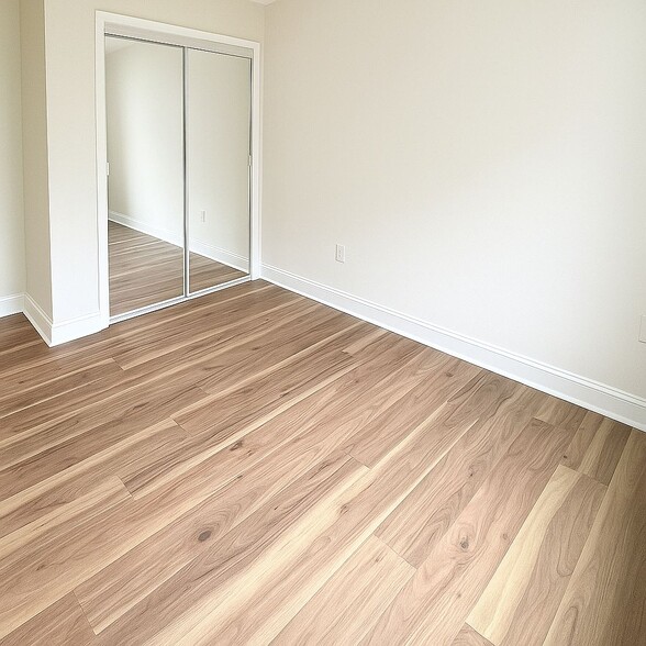 Building Photo - 104 Chambord Ct