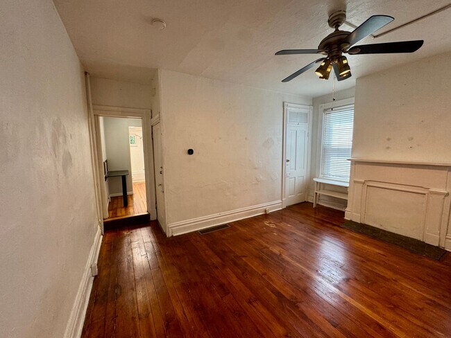 Building Photo - 419 Taylor St
