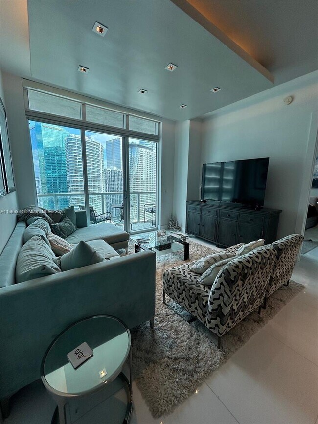 Building Photo - 500 Brickell Ave