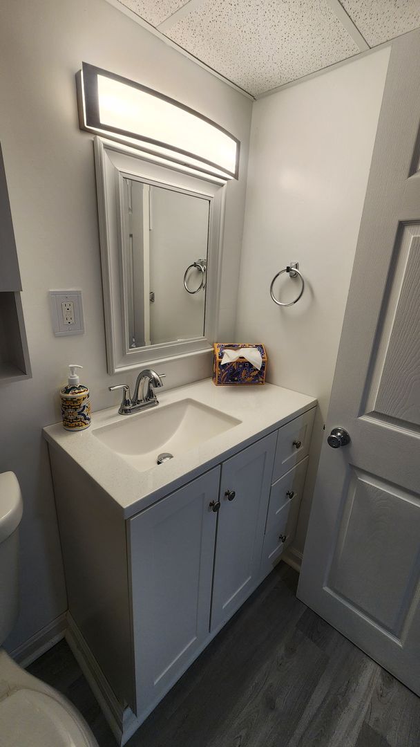 Building Photo - Adorable 3 Bedroom 2 Bath Brick Ranch home in Houston Acres