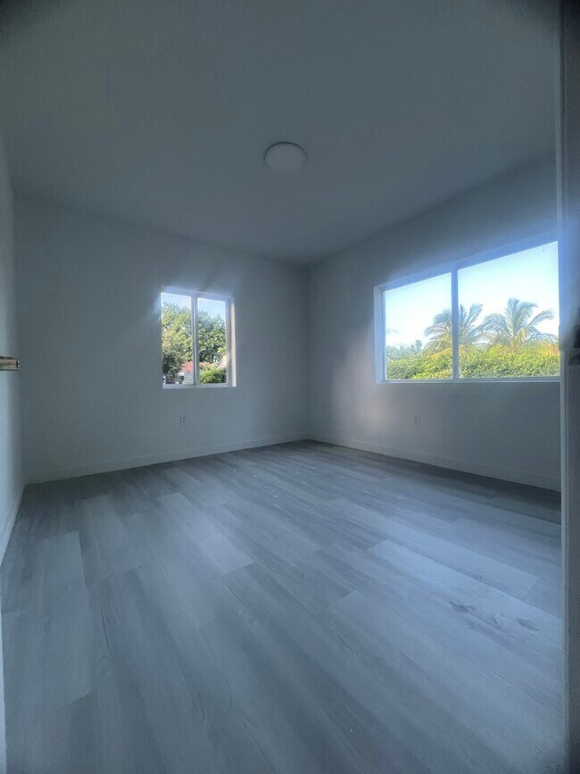 Building Photo - 1824 NW 49th St