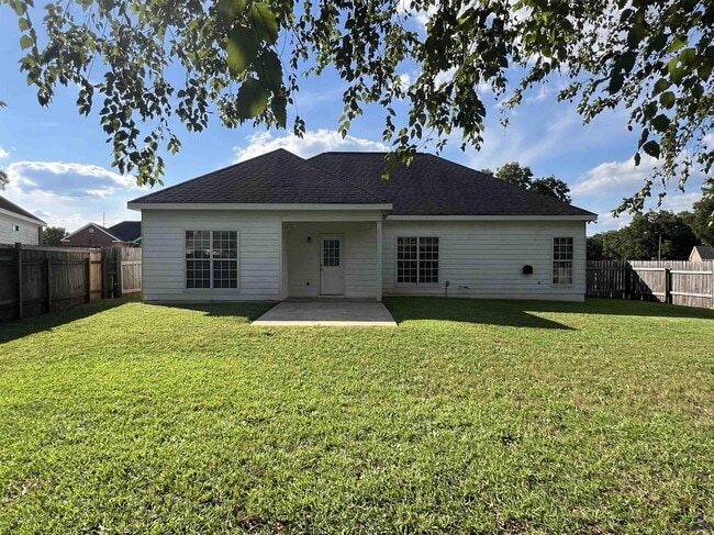 Building Photo - 101 Oldfield Ct