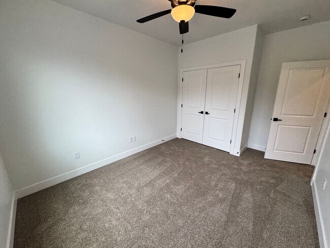 Building Photo - New Build
