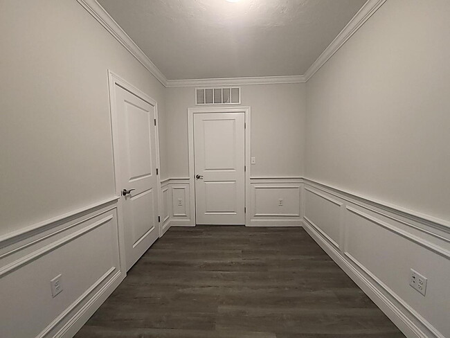 Building Photo - "Spacious 2-Bed, 2-Bath Gem in Medford - 1480 Sq Ft of Comfort Awaits!"