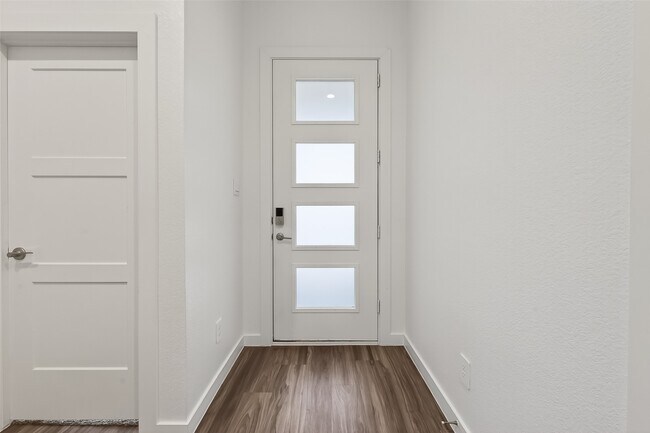 Building Photo - 13304 Big Sky Ct