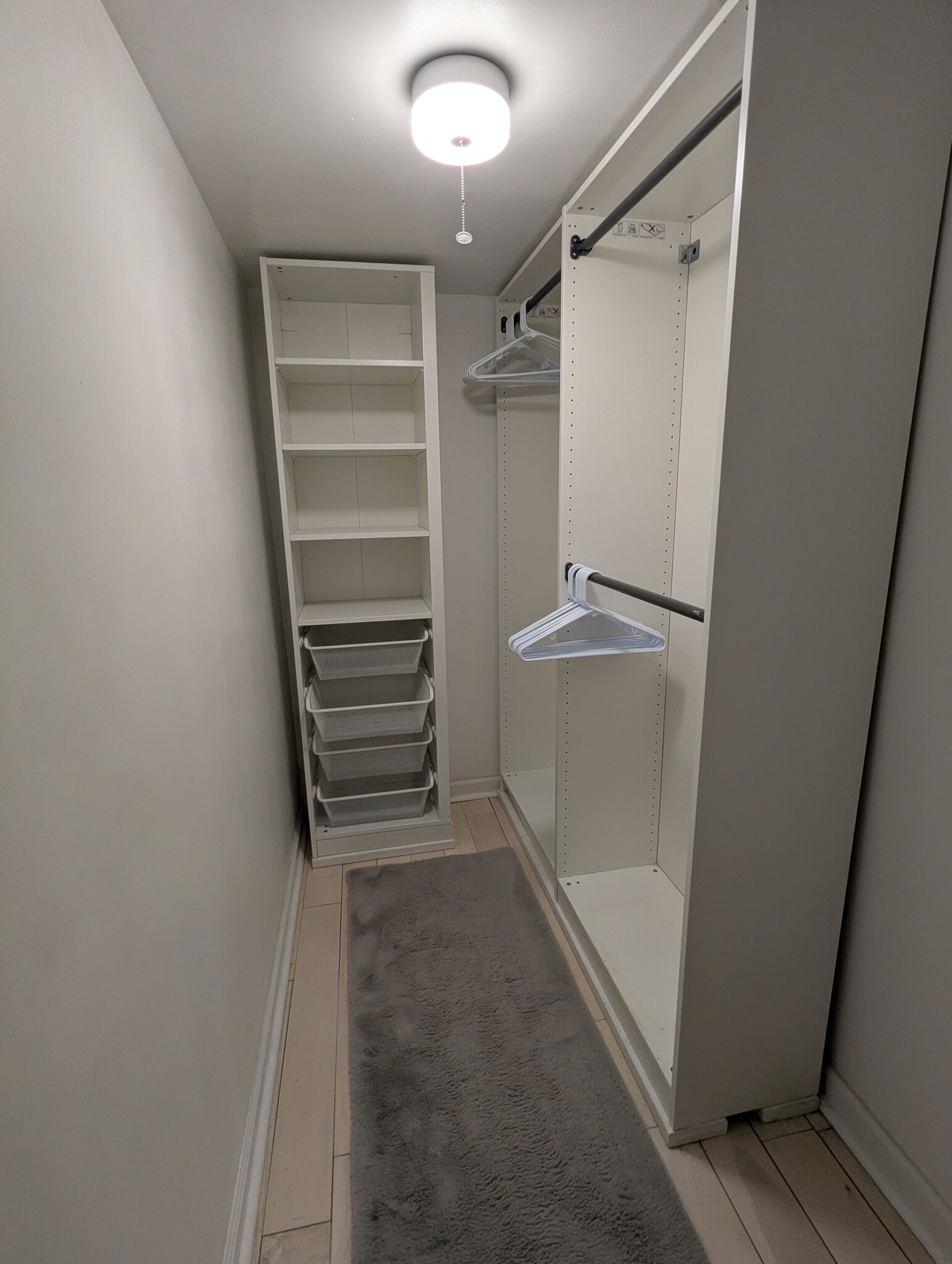 Walk-in closet in bedroom - 575 Thayer Ave