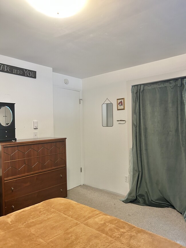 Building Photo - 25979 Pioneer Way NW