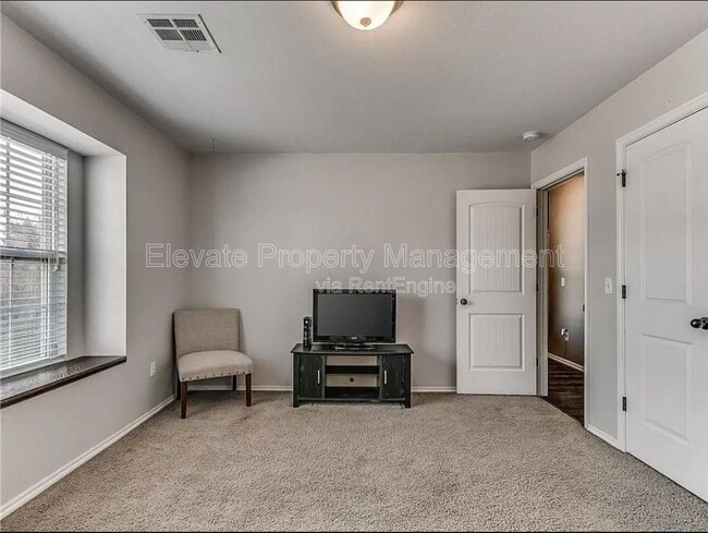 Building Photo - 6812 NW 157th St