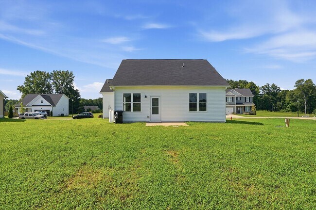 Building Photo - 295 Springtooth Dr