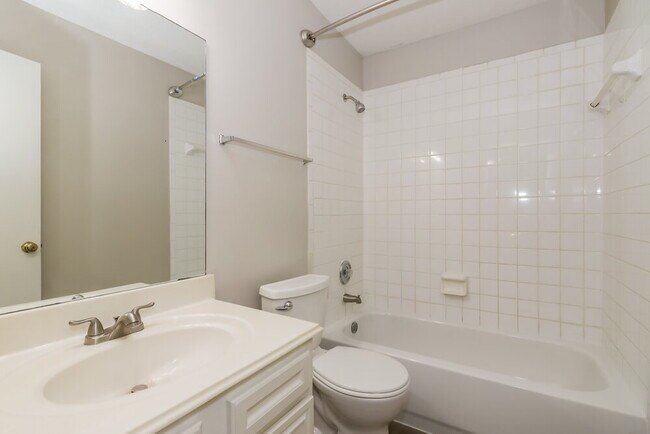 Building Photo - 8530 Wild Basin Dr