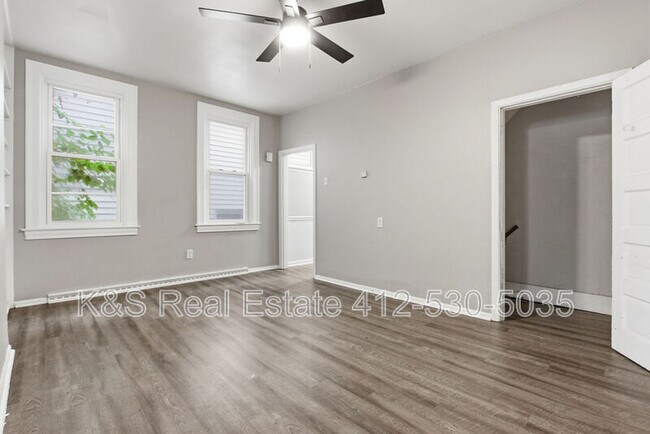 Building Photo - 29 E Orchard Ave