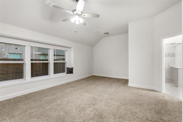 Building Photo - 613 Sedona St