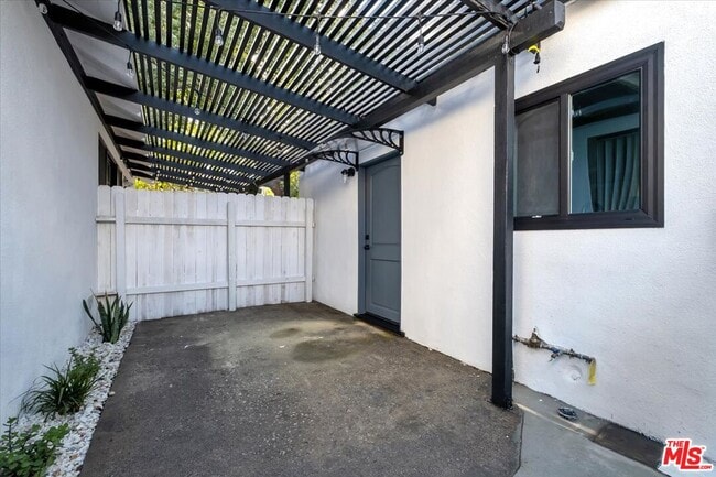 Building Photo - 7421 Amigo Ave