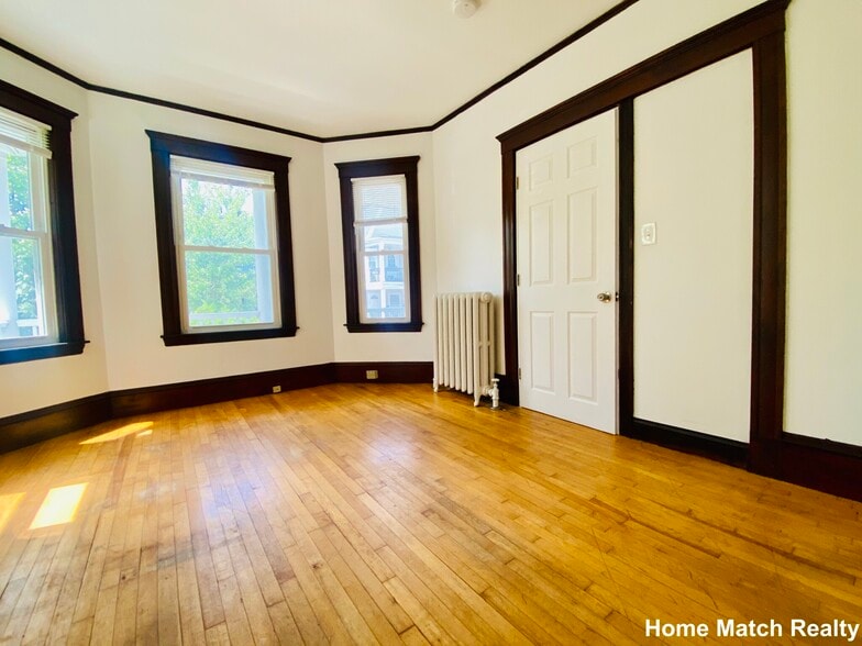 Building Photo - 39 Michigan Ave