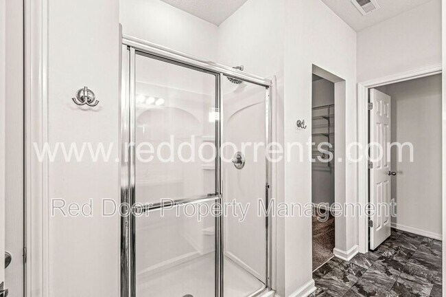 Building Photo - 4920 Penoyer Ln