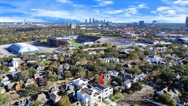 Building Photo - 2232 Swift Blvd