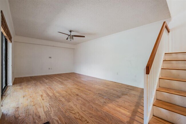 Building Photo - 2710 4th Ct