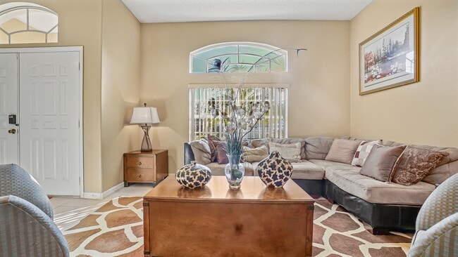 Building Photo - 820 Westbrook Terrace