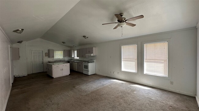 Building Photo - 2600 Stadium Dr