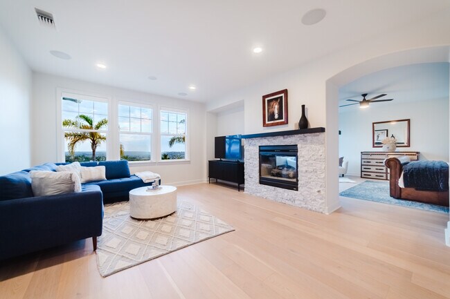 Building Photo - 7337 Corte TOMILLO