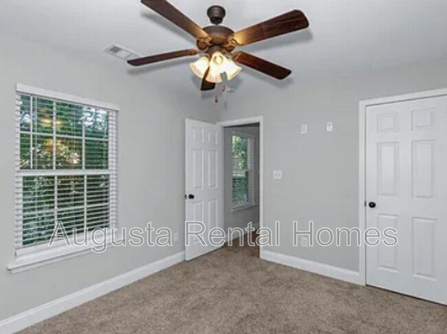 Building Photo - 1708 Verdery St