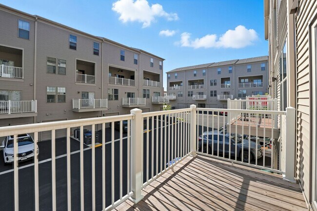 Building Photo - 707 Thomas Ln