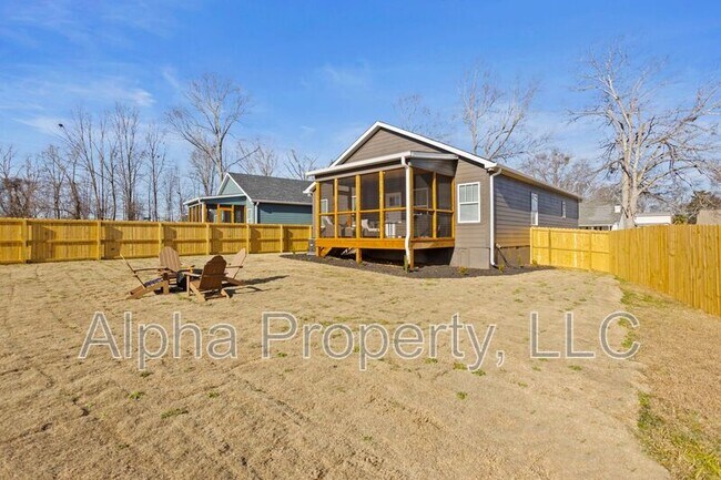 Building Photo - 11 Shubuta Ct
