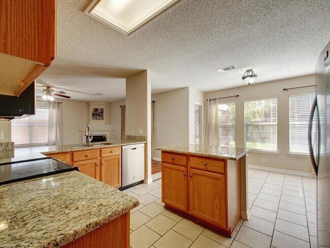 Building Photo - 1101 Stillwell Ridge