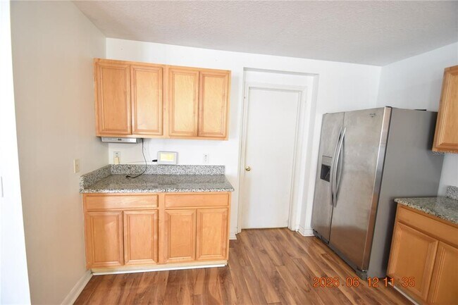 Building Photo - 10924 Subtle Trail Dr